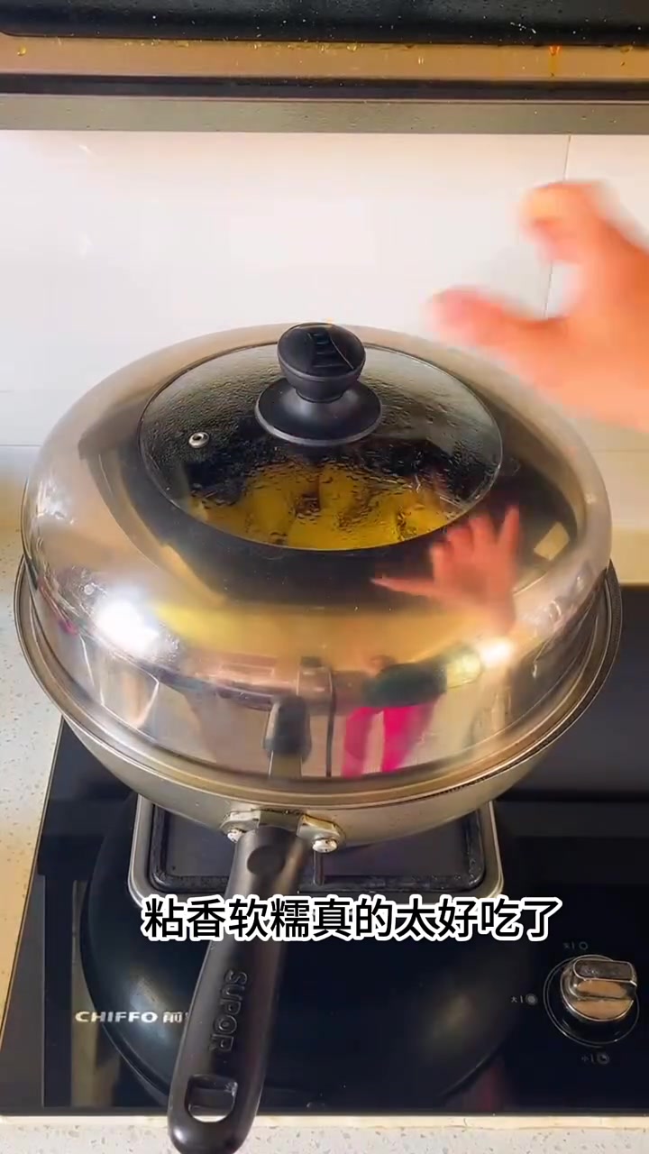 冬至到了记得吃饺子哦!愿大家好运交(饺)到!事业骄(饺)傲!身体矫(饺)健!幸福浇(饺)灌