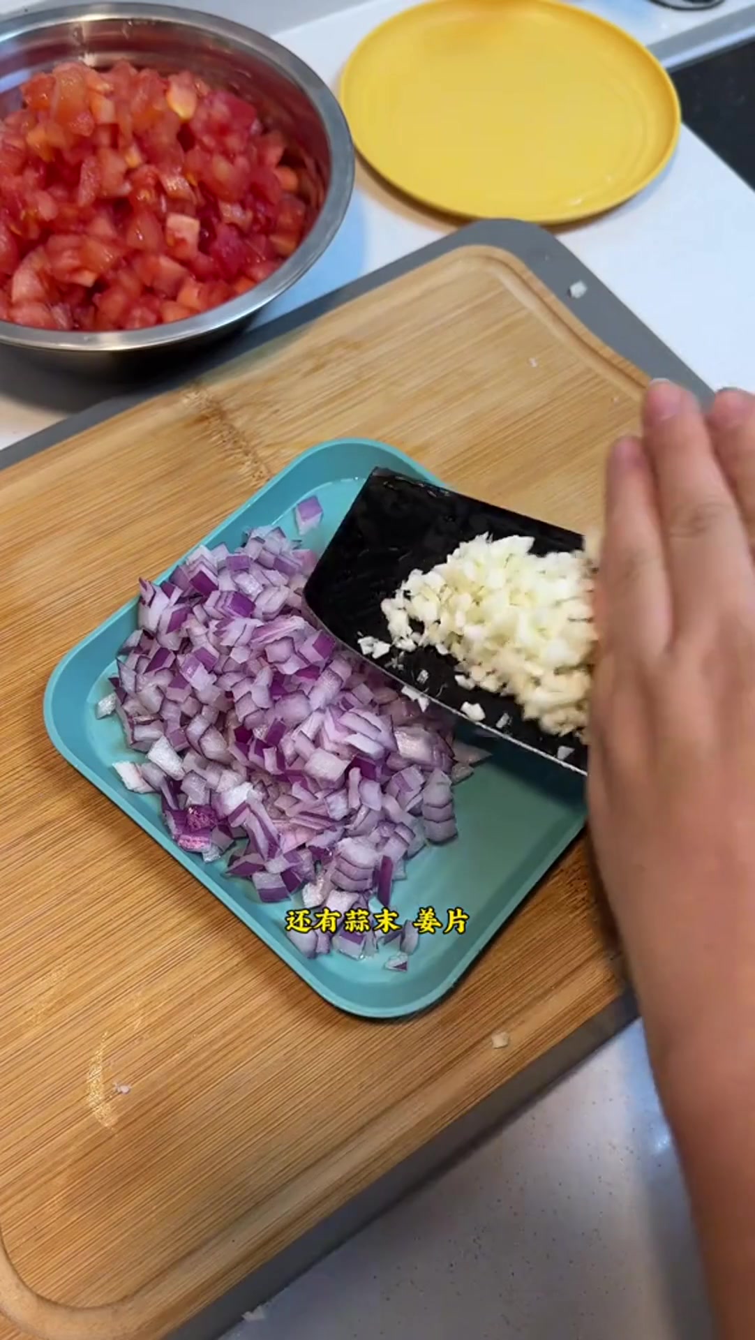 大冷天的,一定要给你家人煮一锅番茄牛尾汤暖暖胃