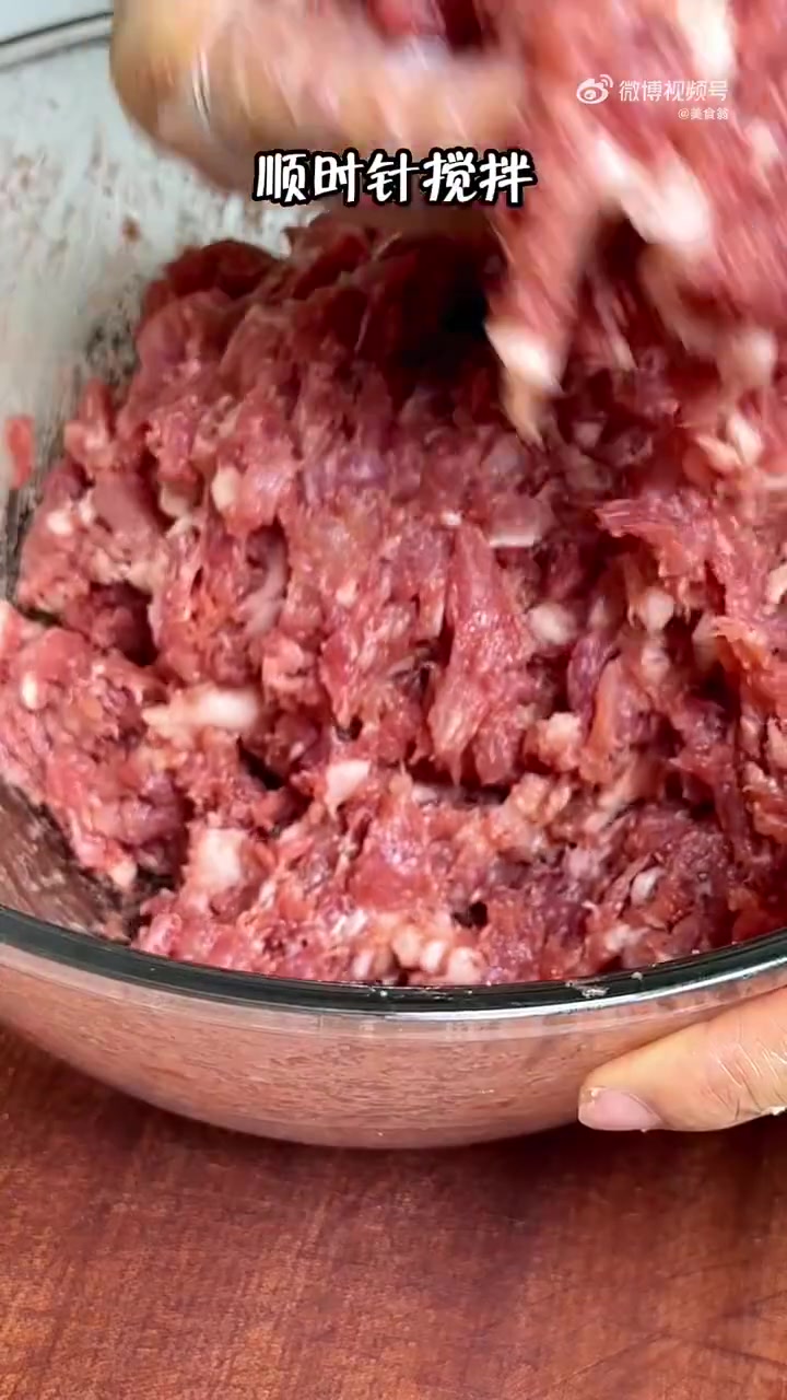 美味辽宁等您来 孩子喜欢吃糯米肉肠自己在家就能做,没有添加剂,健康又放心!这个方法一看就会