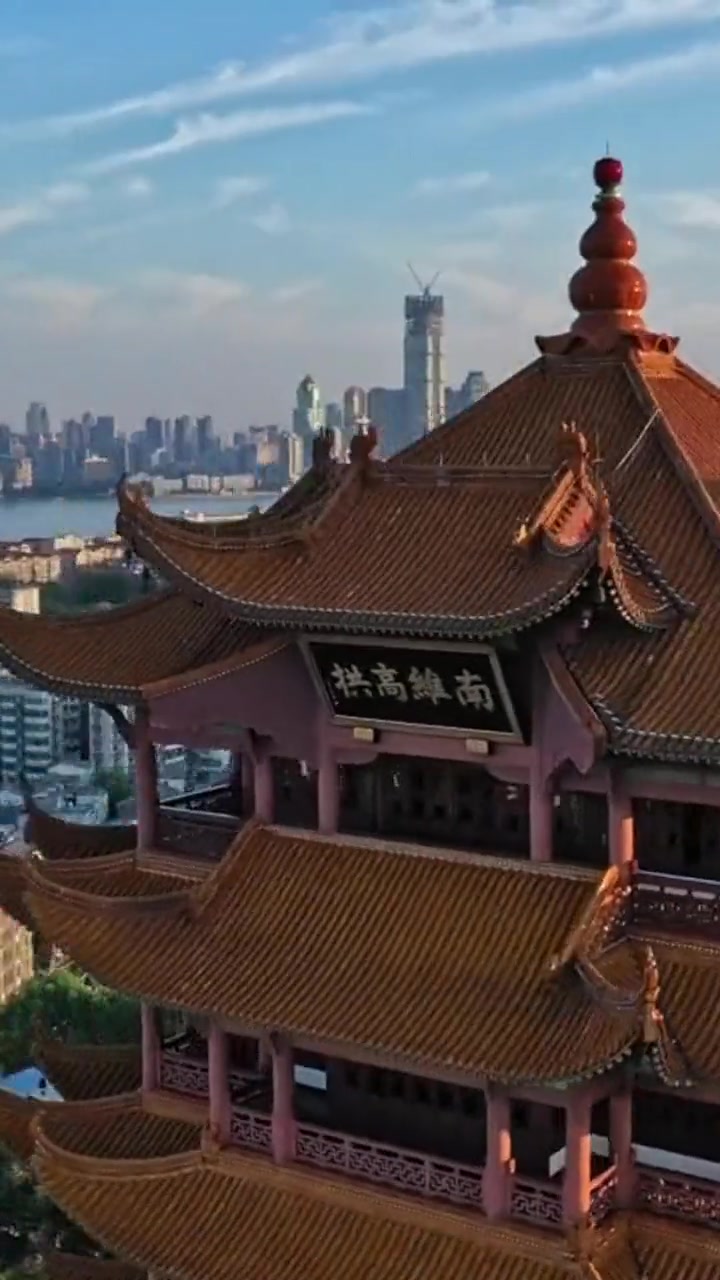 牛肉面江湖有“武汉牛肉面”,堪称过早顶流 在牛肉面江湖里,不仅兰州牛肉面、襄阳牛肉面、湖南