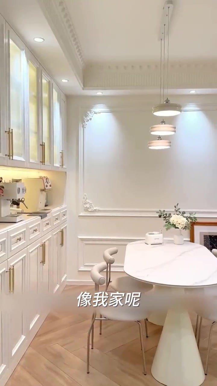 小户型的温馨餐厅轻松拥有 装修设计 现代简约风格 实景拍摄效果 装修完工实景 餐厅