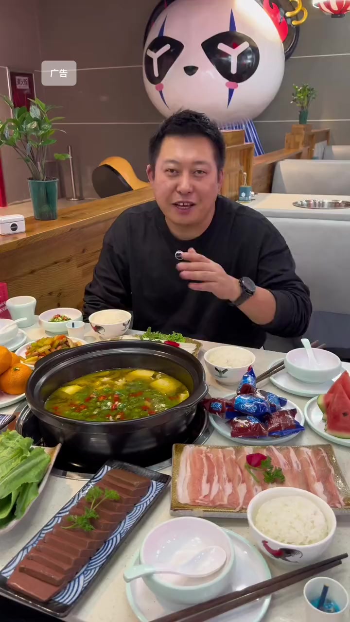 纺织品8楼吉味养生板栗鸡!跨年吃火锅来年必红火 滋滋有味一起火锅就世棒 性价比超高 新年第