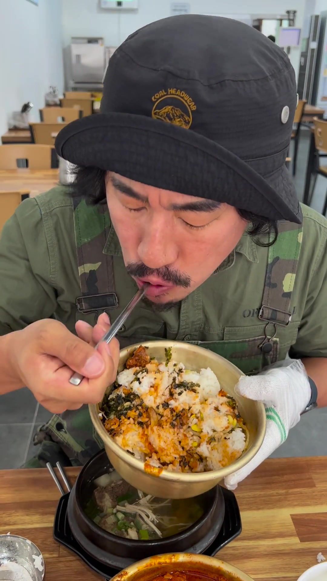 韩式辣排骨配石锅拌饭