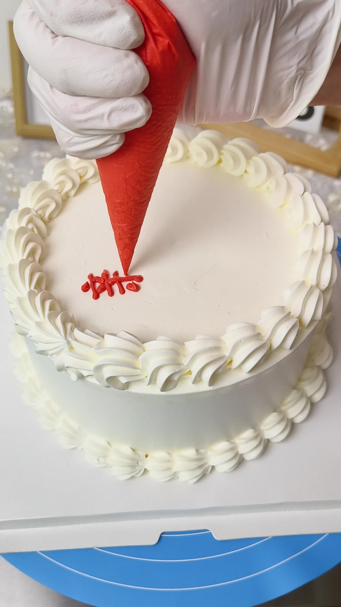 跨年祝福蛋糕 祝大家 平安喜乐 暴富暴美 好运连连