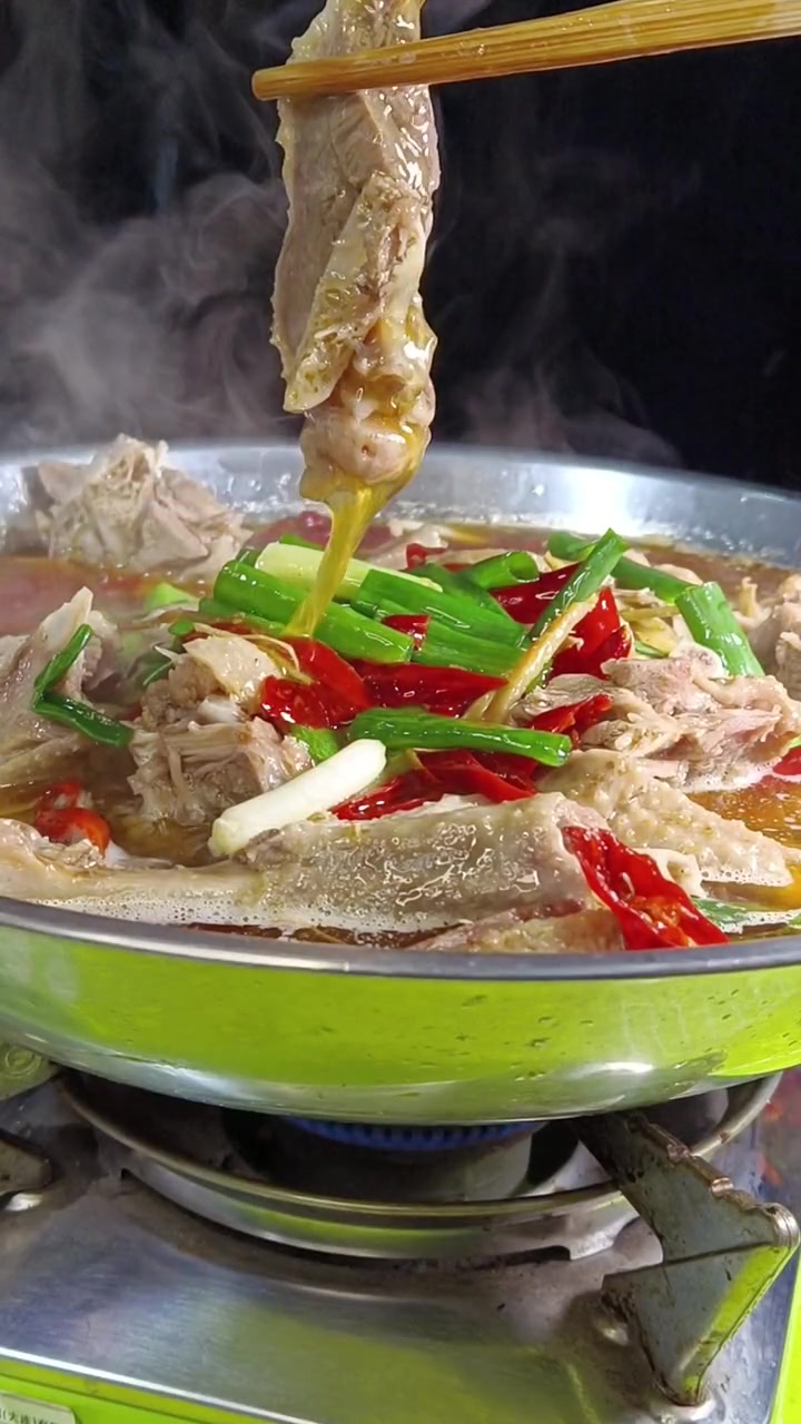 固始美食汉鹅块,汉鹅杂,鲜嫩多汁,汤鲜味美,简单易学易做出餐快适合小本创业,想学你就来我直