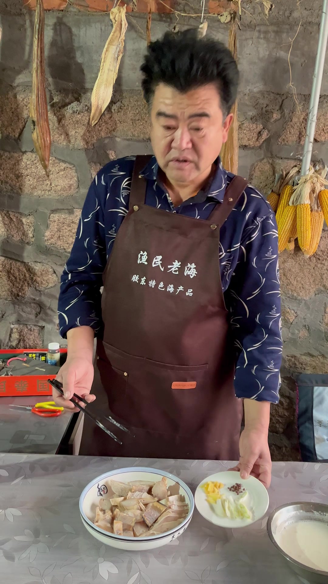 渔民老海今天做一道油炸先生鱼