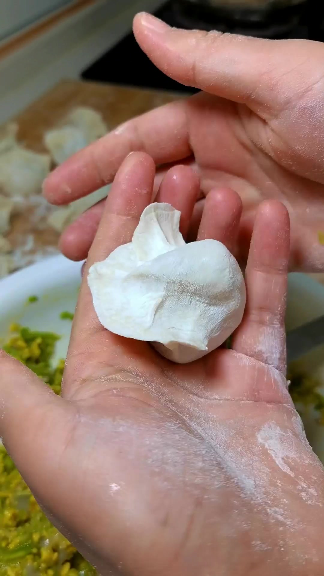 西葫芦鸡蛋虾仁饺子,清香不腻,特好吃