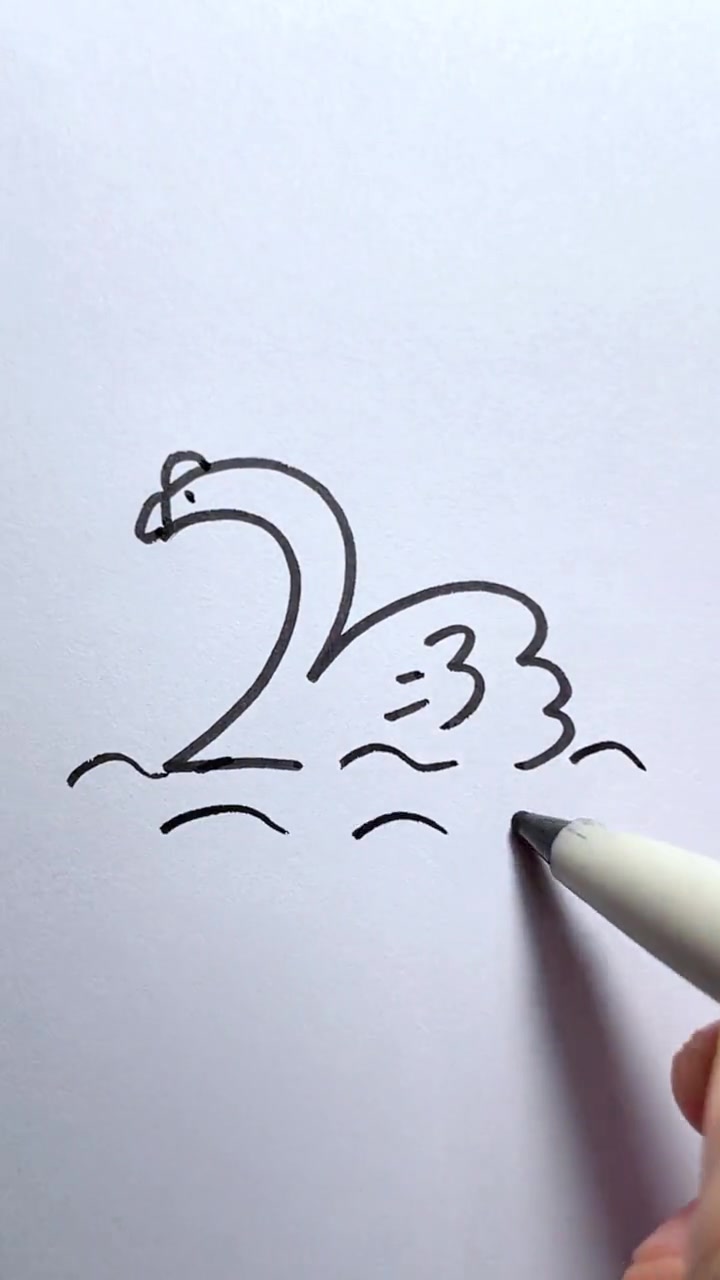天鹅这样画,一学就会!创意简笔画 亲子简笔画 一起来画画 创意美术 儿童简笔画教程