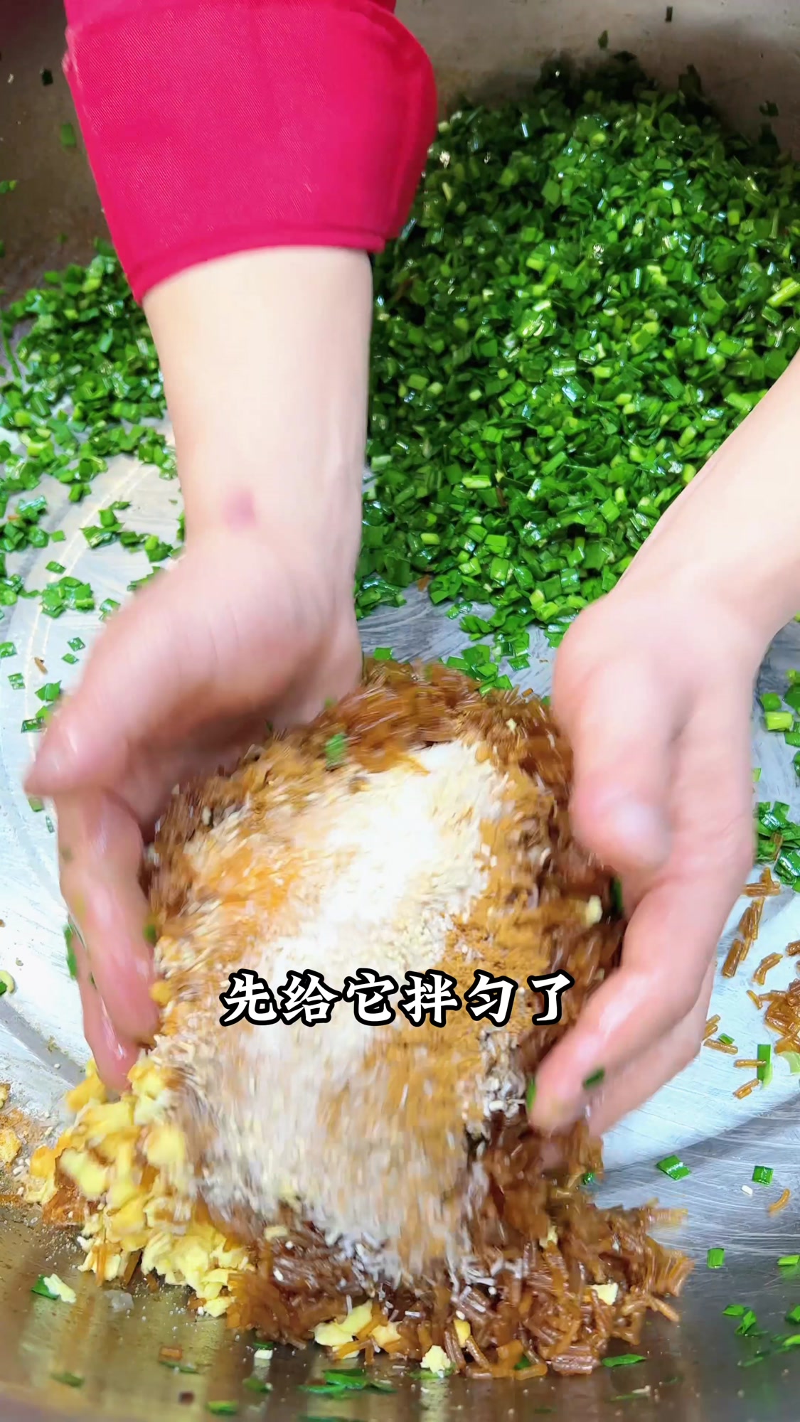 在家怎么能做出青青绿绿不变色的韭菜鸡蛋馅包子