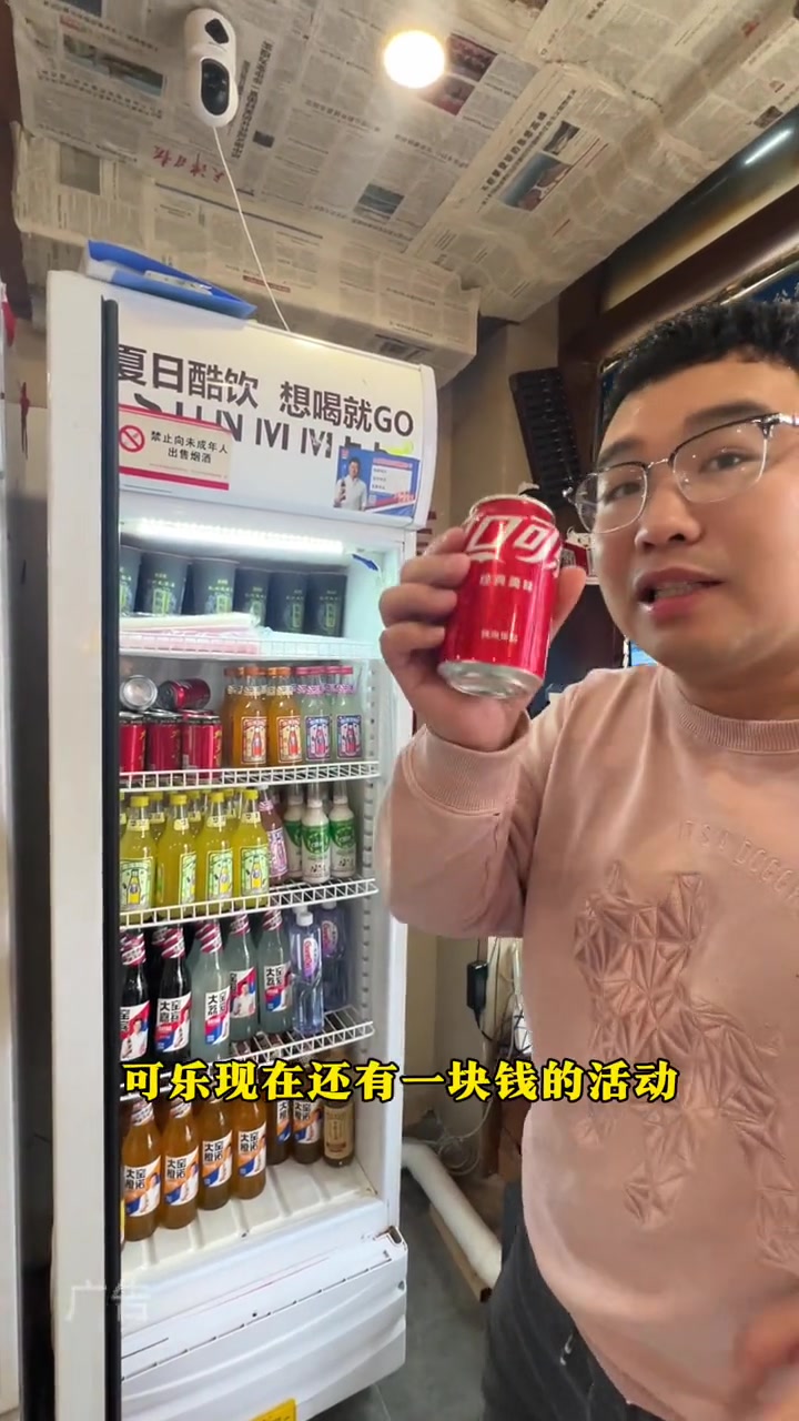 荤菜通通10块,特色菜也就15,种类太多了,吃火锅真的跟吃食堂一个样了 性价比超高 好吃不