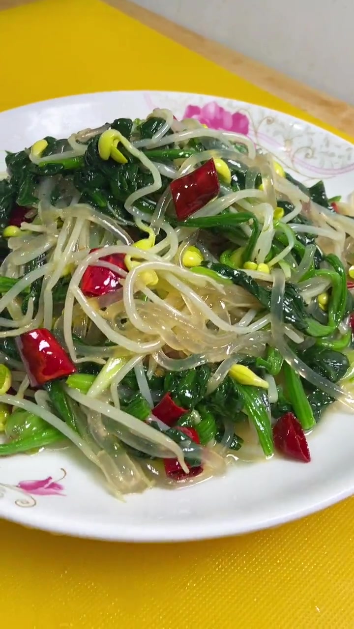 年夜饭下酒 小凉菜菠菜豆芽拌粉条!大年三十餐桌上一定要有的菜