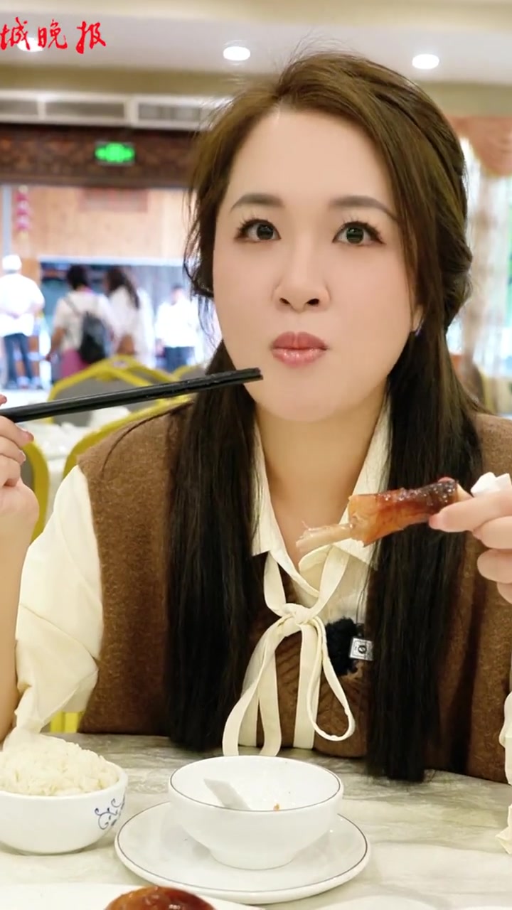 岭南说 烧鹅界的天花板——深井烧鹅