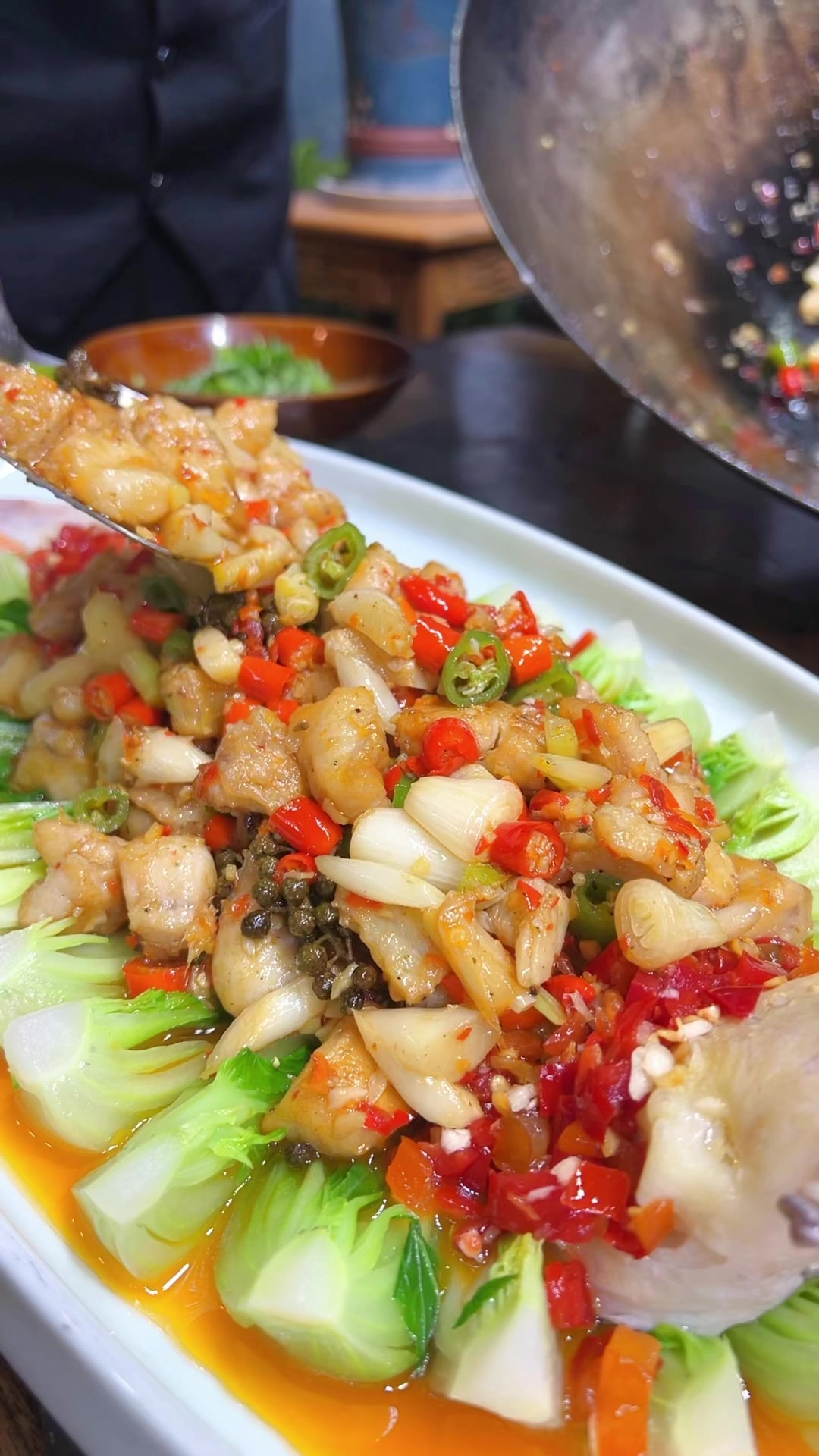 自贡江湖菜小煎红鲨,祝朋友龙年行大运,红红火火,年年有余!