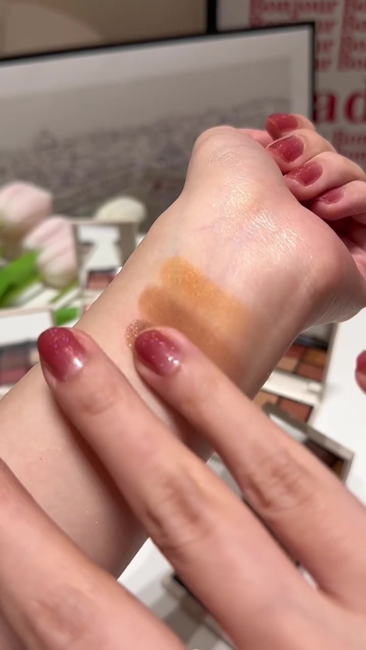 RMK2024春季新品 RMK眼影每季新品看盘面都差不多 但是试完色又各有千秋 传承日系美