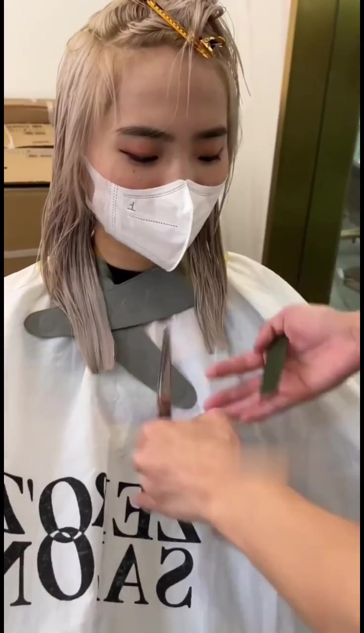 长版鲻鱼头裁剪过程拿给你的tony老师看