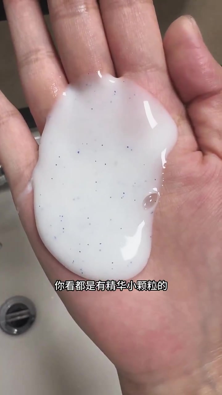 98两大瓶鱼子酱洗发水发膜,还送一堆东西!用完头发特别蓬松清爽!
