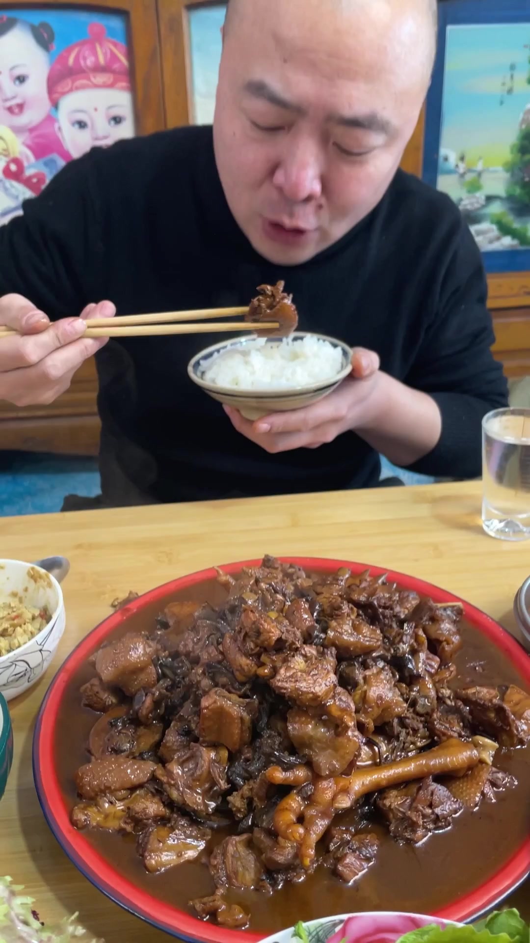 东北溜达鸡炖榛蘑