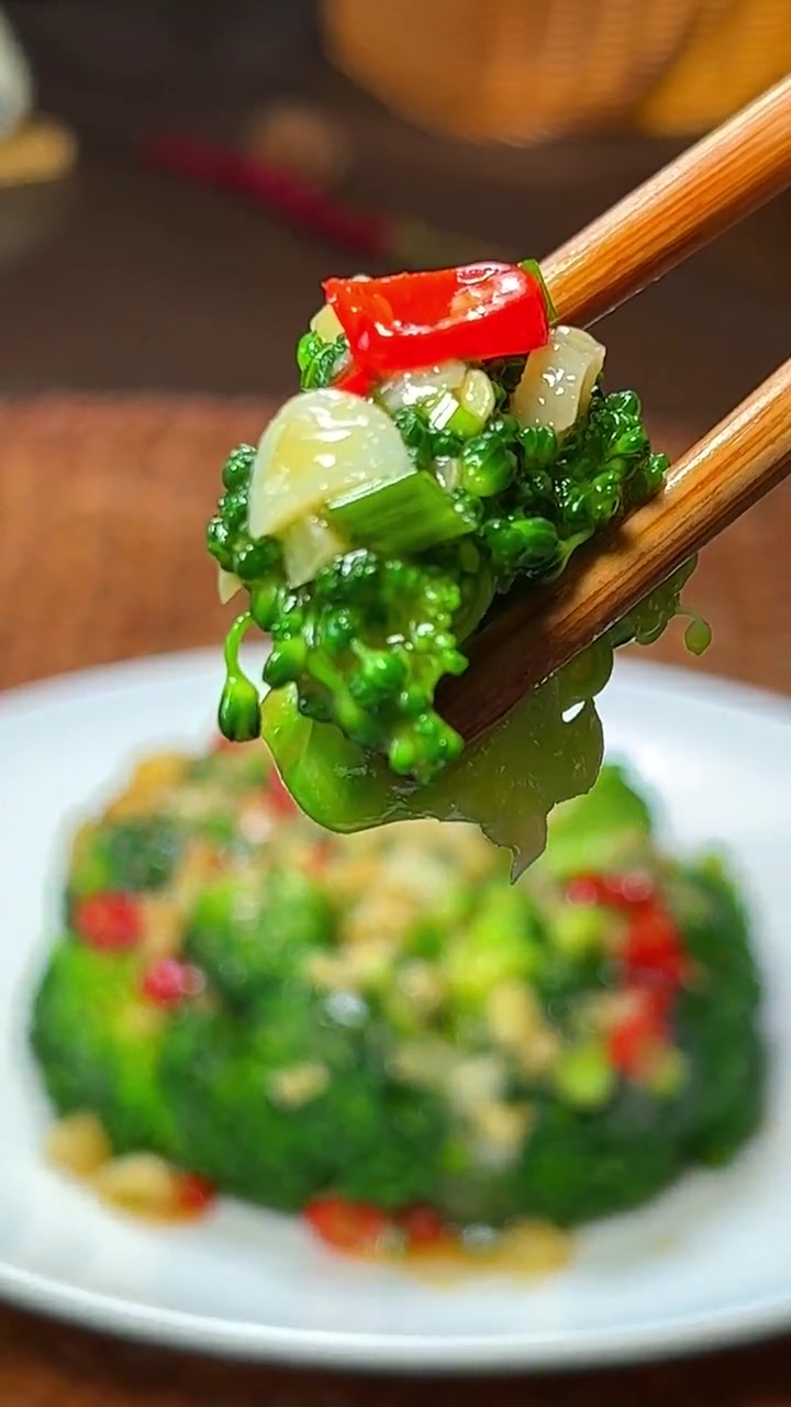 凉拌西兰花太好吃啦 一起学做菜 舌尖上的味道 家常菜 每日美食分享