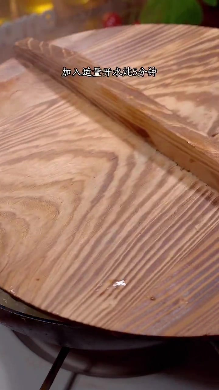 冬天来一锅热乎乎的酸菜炖粉条五花肉,太香了 猪肉白菜炖粉条 白菜炖粉条 东北酸菜锅