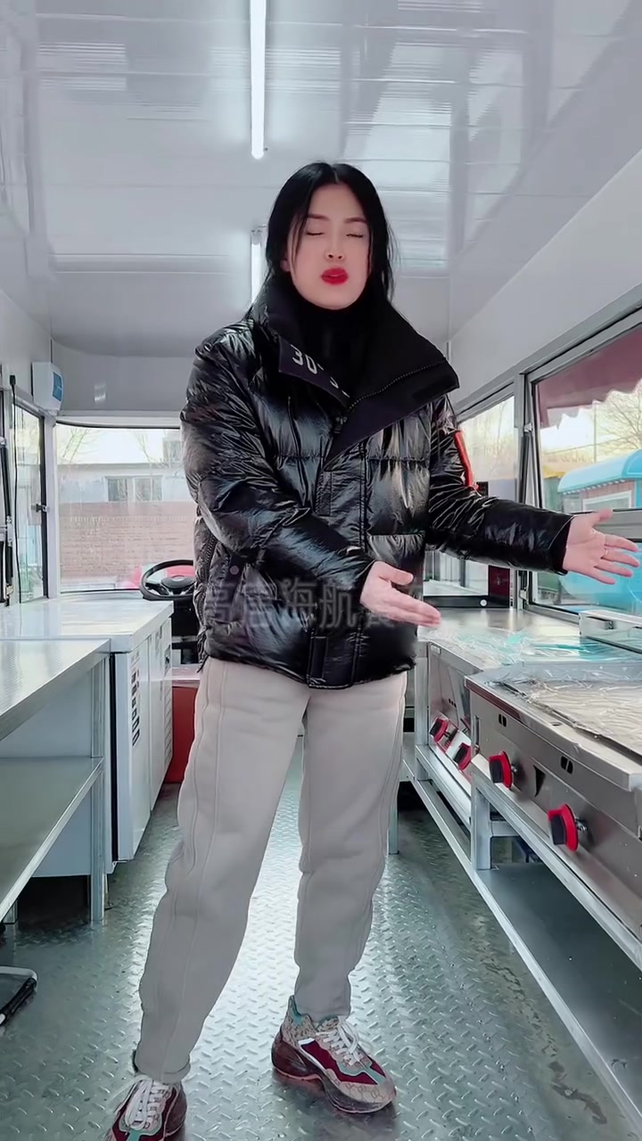 移动早餐车奶茶汉堡冰淇淋冷饮车