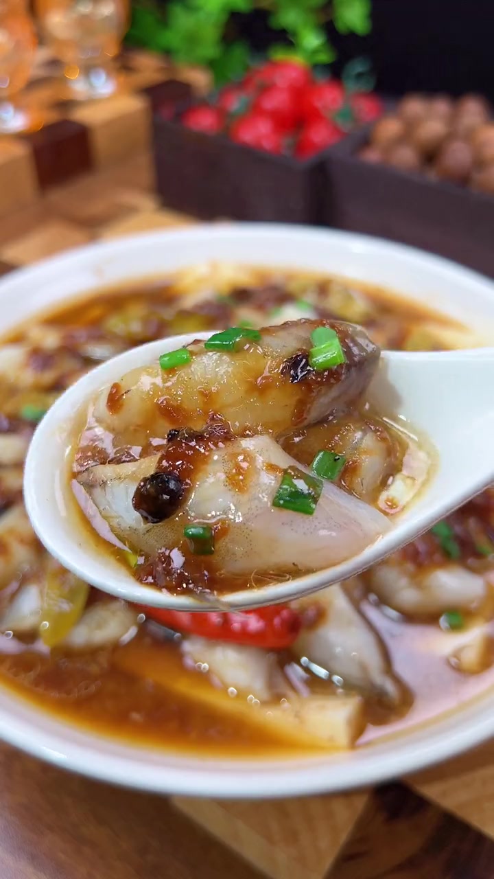 它叫东海小白龙,在我们温州叫 水鱼 你平时买来在家怎样做才鲜美好菜呢?温州美食