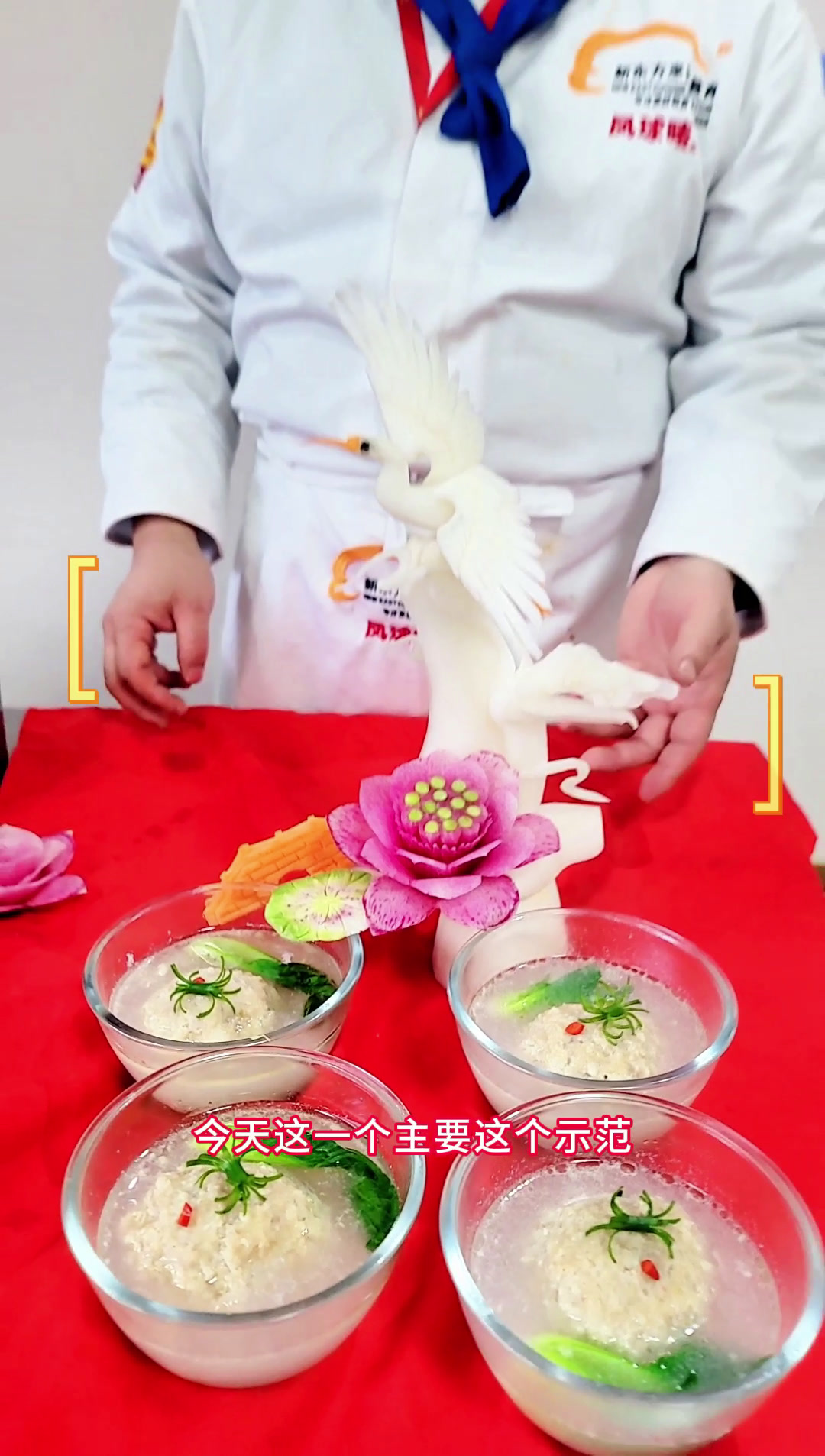 经典淮扬菜清炖狮子头,这样做味美汤鲜,过年过节特别受欢迎!