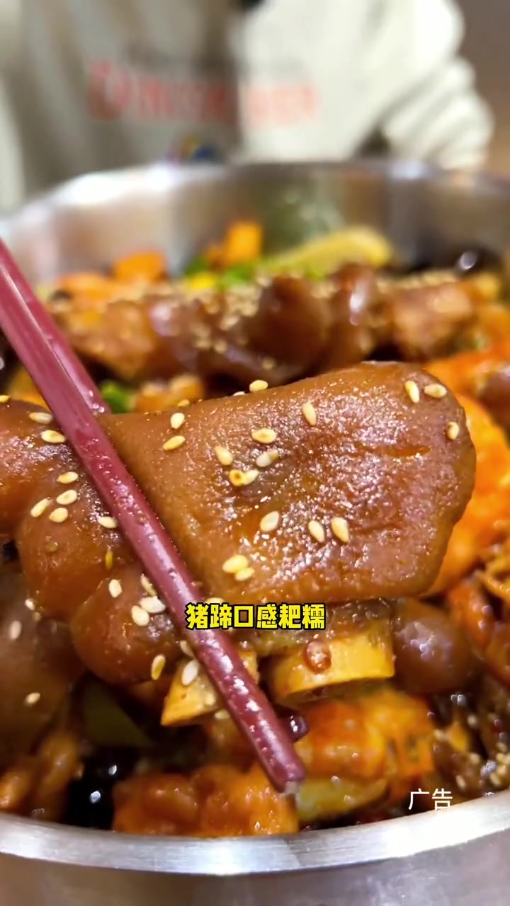 三十多年的品质,老城区的小伙伴们,不会还没吃过他家吧?宝鸡美食 美食探店 肉夹馍 干锅 宝