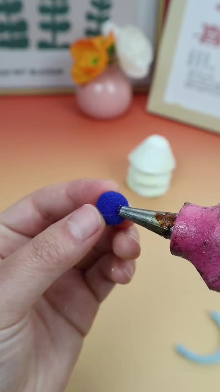 鸡蛋托改造小雪人,敲可爱 手工diy 变废为宝手工