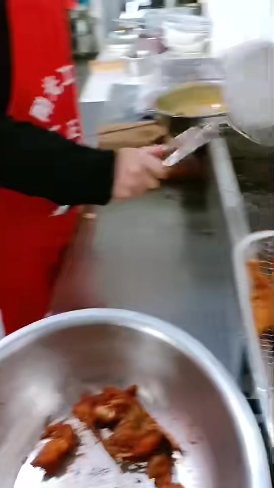 鸡锁骨,一年四季好项目,摆摊一人即可操作,大人小孩都很喜爱