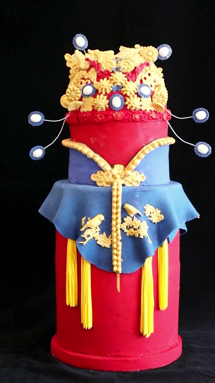 三大网红中式婚礼主题蛋糕之第一名!——凤冠霞帔 太原西点烘焙培训 山西学习西点蛋糕烘焙 太