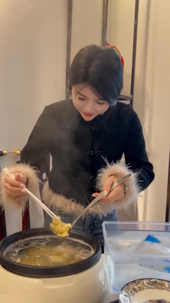 年年都有“鱼”  岁岁皆团圆 您家年夜饭准备吃什么“鱼”?我吃白花  鱼胶泡发 天冷了吃什