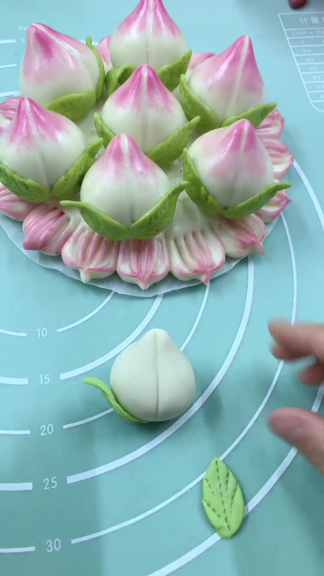 面艺桃子制作,一个人在家就可以做起来,每天直播间分享制作全程 花样面食 面点分享 花式面点