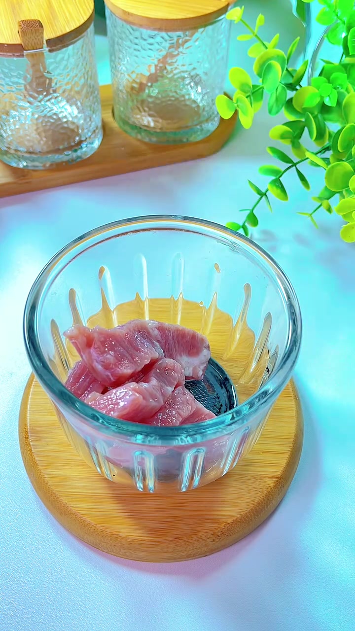 8个月的宝宝一定要给宝宝这样做牛肉,软嫩好咀嚼 8月龄宝宝辅食|土豆牛肉条