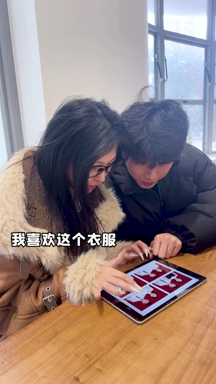不久后 这张照片就要出现在红本本上啦 备婚日常 结婚登记照 我们俩