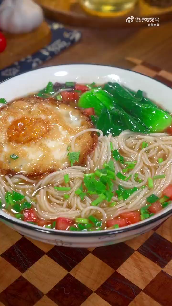 美味辽宁嘎嘎香 在家来一碗简单好吃的清汤面,太好吃啦 美好辽宁欢迎您 新时代六地辽宁杠杠滴