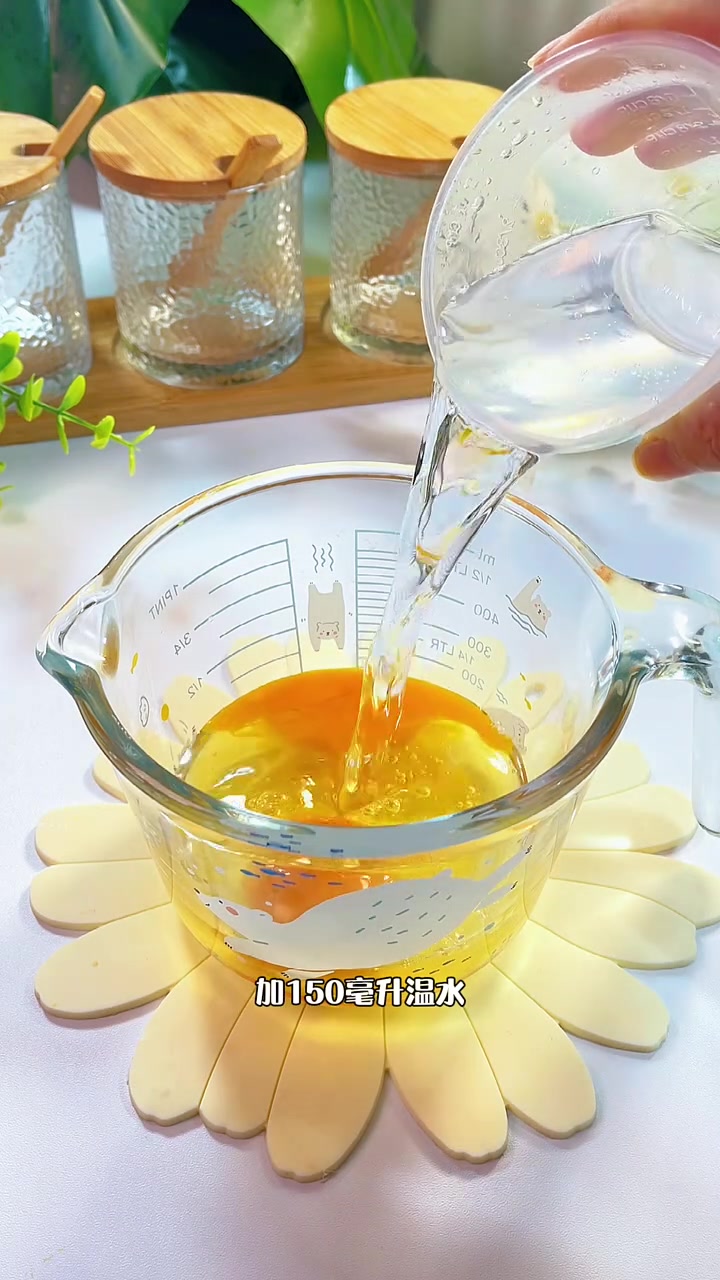 10月宝宝辅食|茄汁虾仁蒸蛋 这样做出来的蒸蛋,鲜香嫩滑,酸甜开胃,入口即化!