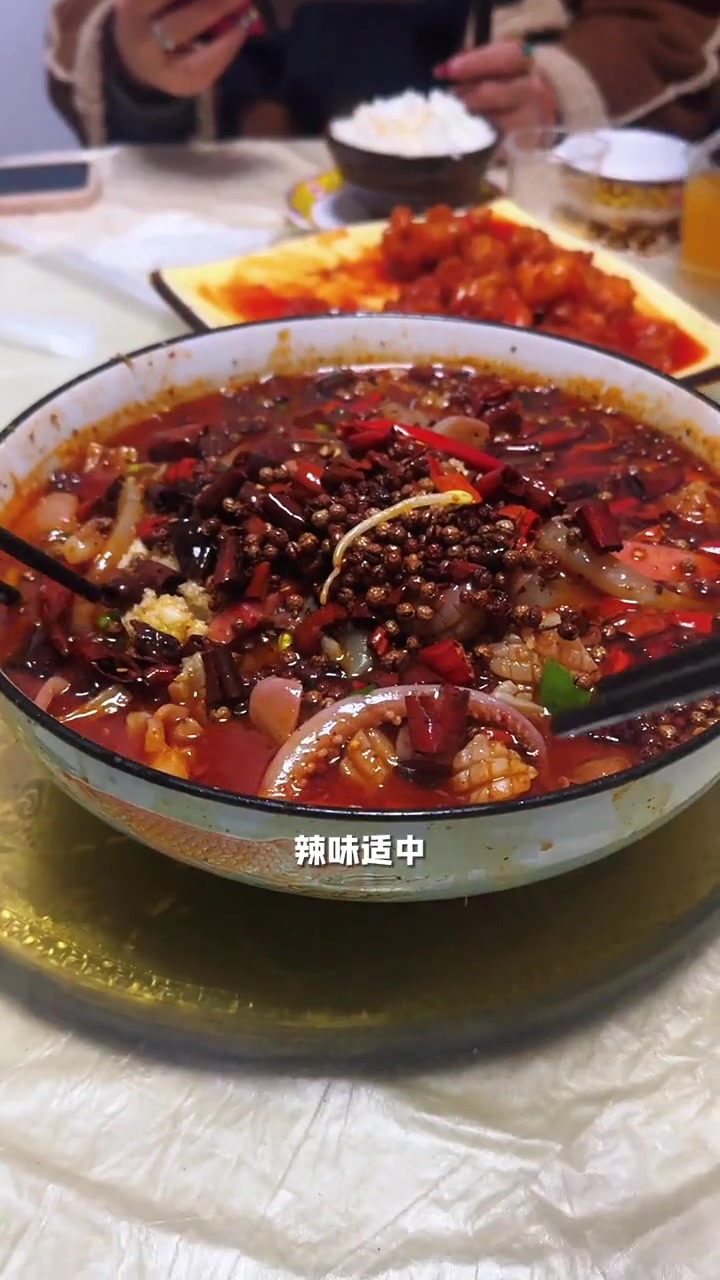 平顶山这家开在幸福花苑小区里的川菜小四川开了多少年了?平顶山逛吃攻略 平顶山美食 川菜 江