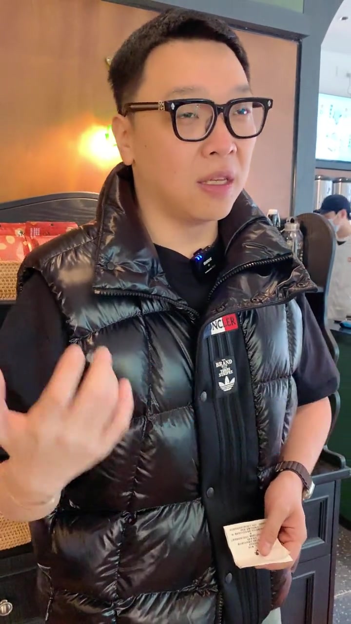 这个奶茶品牌被称为广州地标性奶茶,去年下半年开始势头更猛了,它会成为下一个席卷全国的国风茶