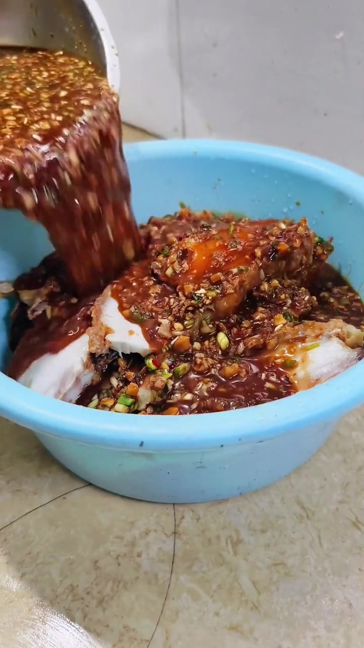 分享一款扣肉料调制过程,酸甜五香口味吃着不腻喉 美食制作分享 地方特色美食 教程分享 家乡