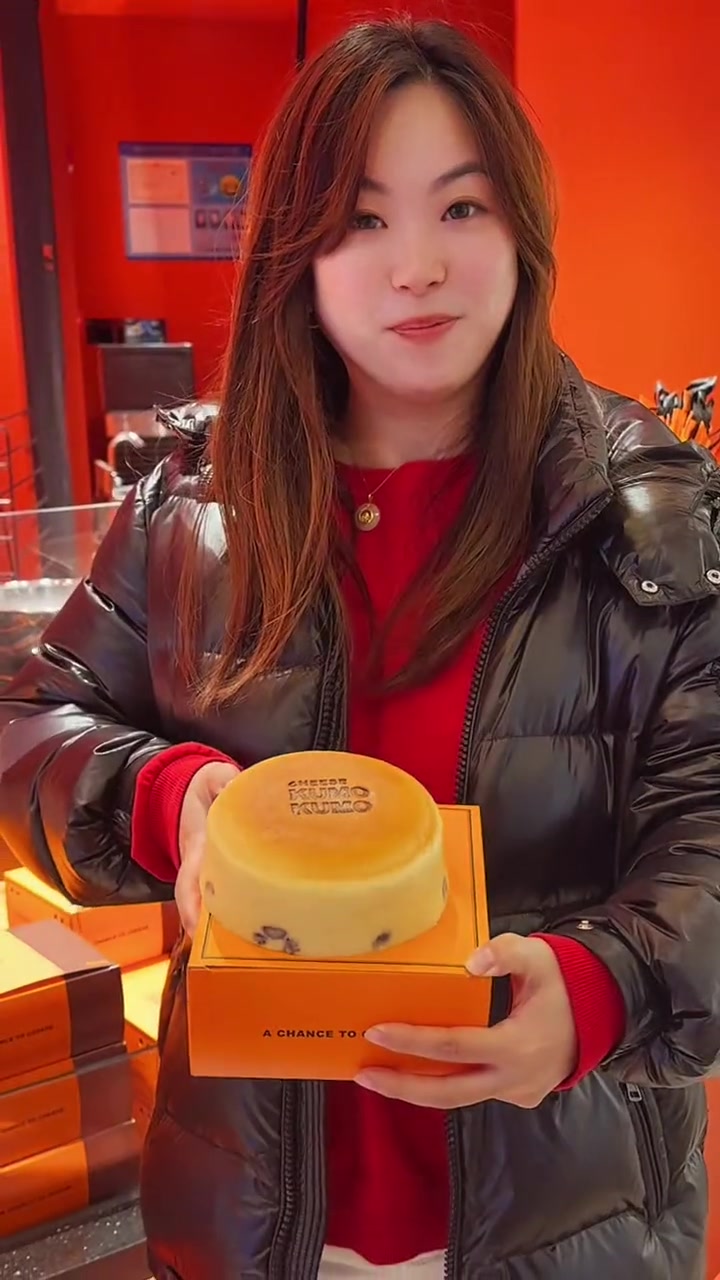 kumokumo不会还有人没吃过吧 芝士蛋糕 现烤现卖 新鲜出炉