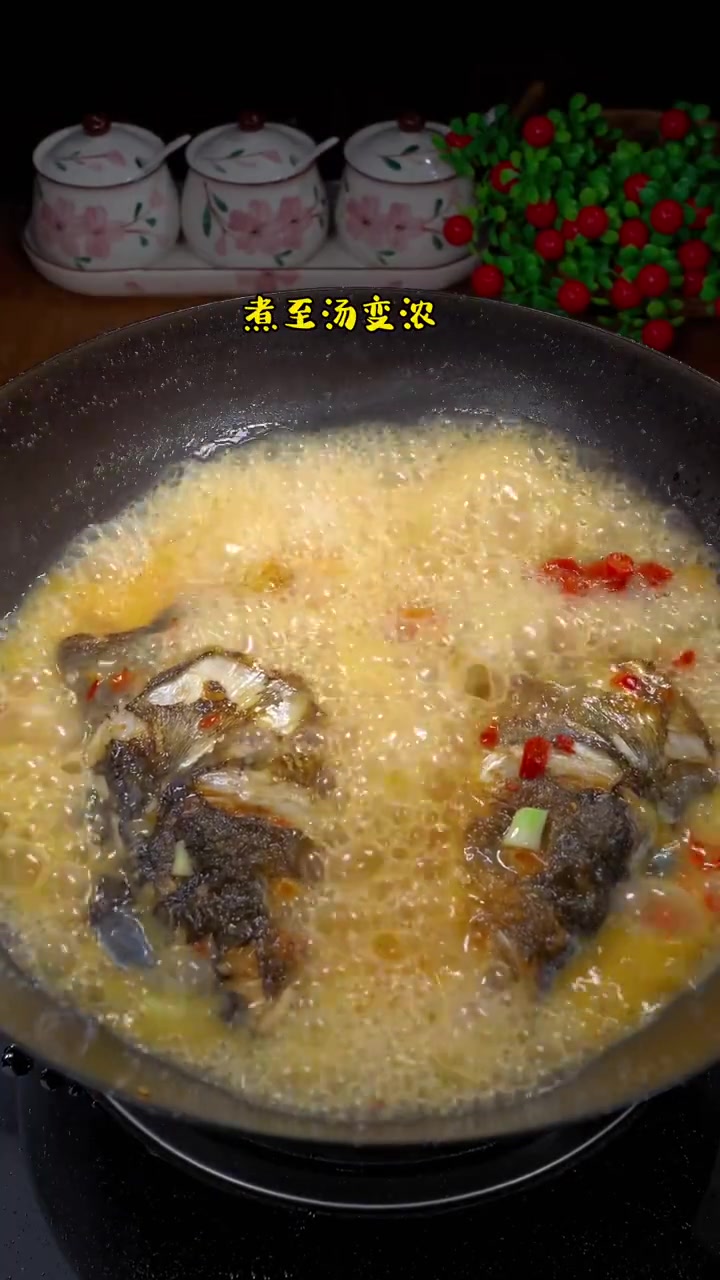 美味辽宁嘎嘎香 新时代六地辽宁杠杠滴 这道鱼头炖粉条把隔壁老王都馋哭了,你也安排起来吧!