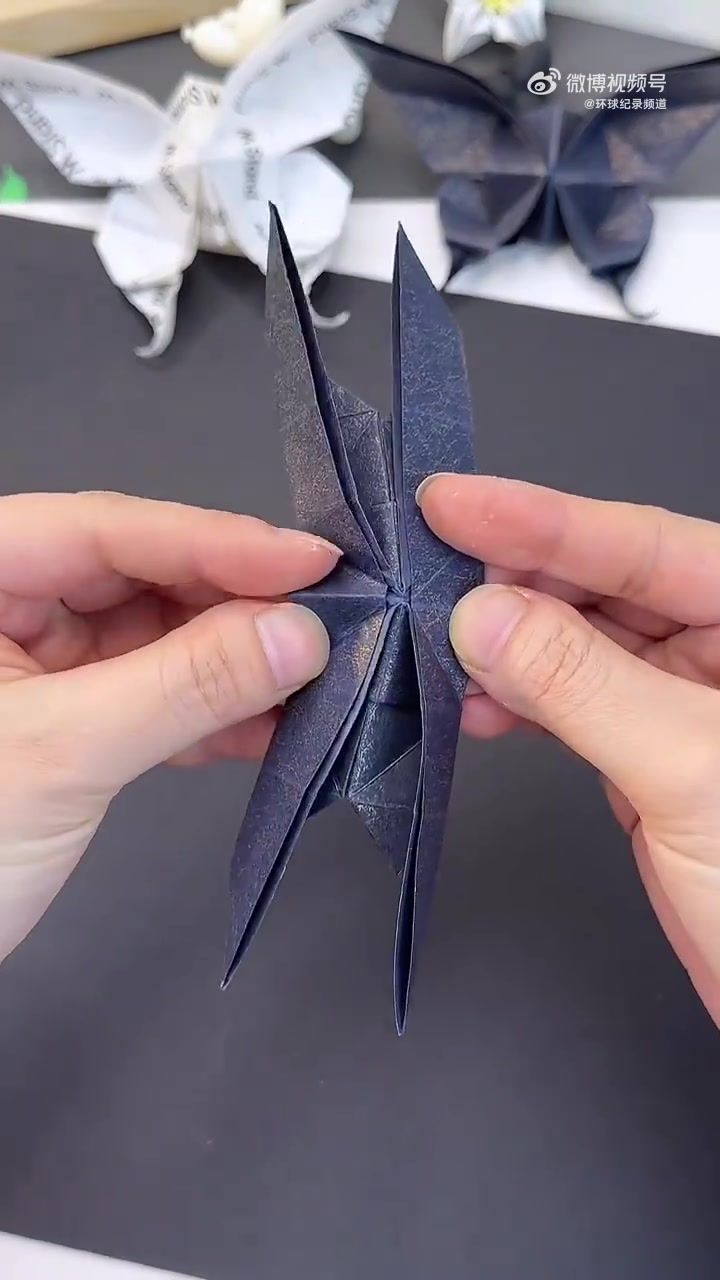 「儿童创意手工」立体蝴蝶折纸,超详细的步骤,带孩子一起做吧!
