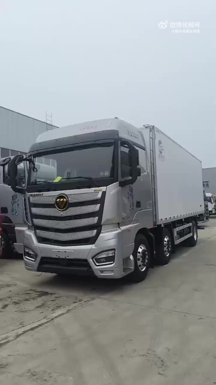 欧曼金标est小三轴海鲜运输车欧曼海鲜运输车 冷藏车 康机360马力,自动挡变速箱