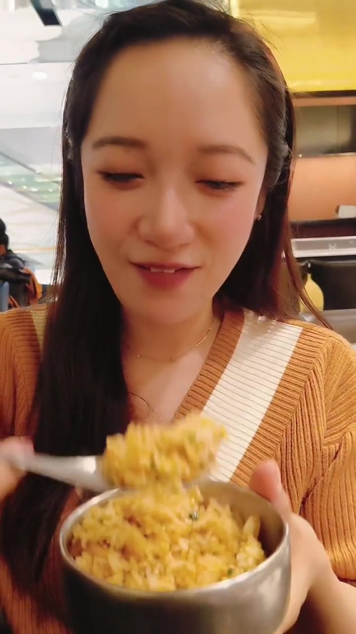 美味佳肴等你来 唯美食不能辜负 吃出仪式感 铁板烧 炒饭吃出仪式感