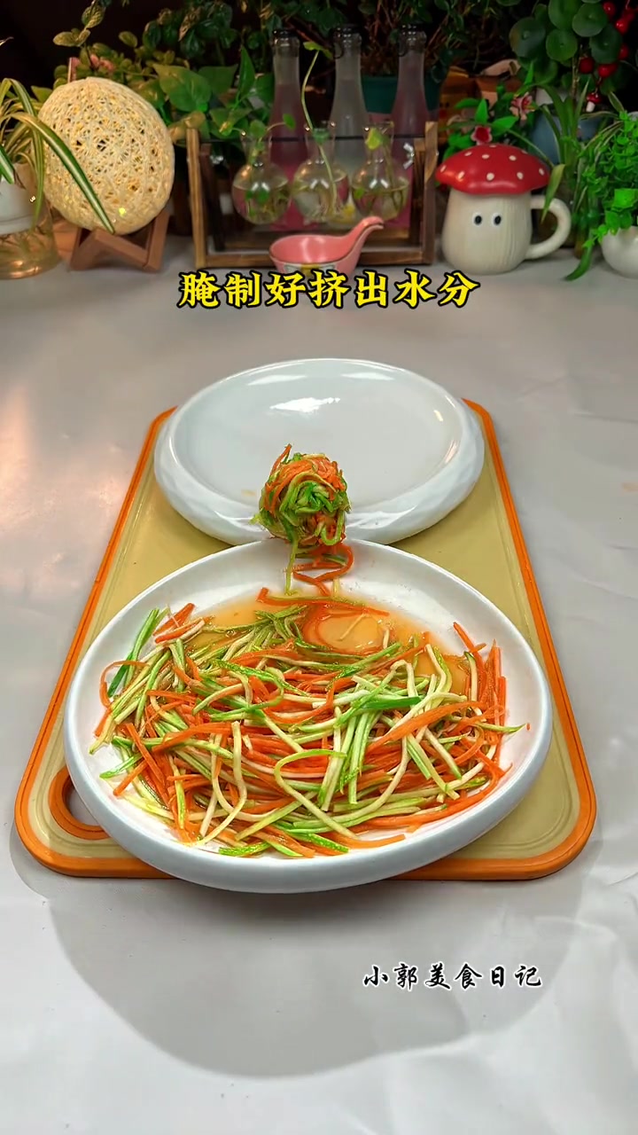 孩子的早餐要吃得营养,做这个蔬菜虾仁饼,简单易做,营又好吃 儿童早餐 早餐吃什么 蔬菜虾仁