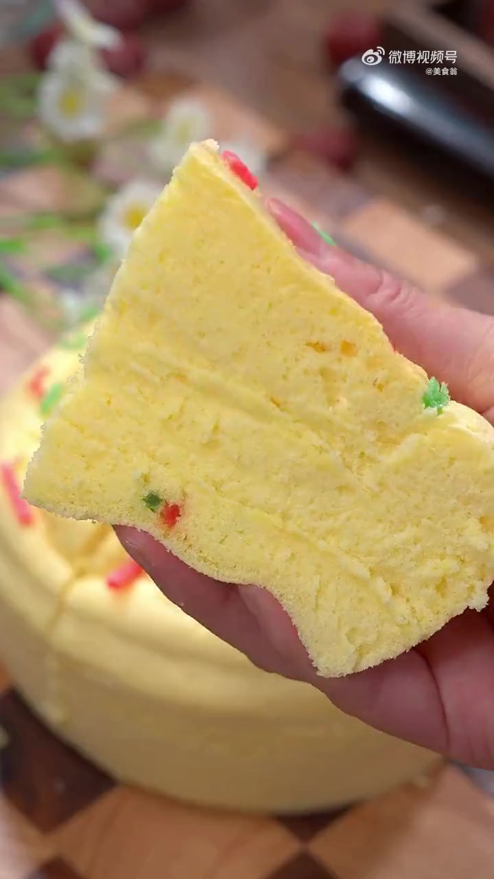 美好辽宁欢迎您 活了一百年才知道家里有蒸锅就能做蛋糕,不需要烤箱,不需要蛋清蛋白分离。做法