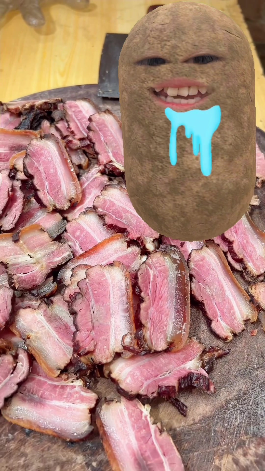 好吃到爆炸的,腊肉炒饭,一口气都吃几碗饭!