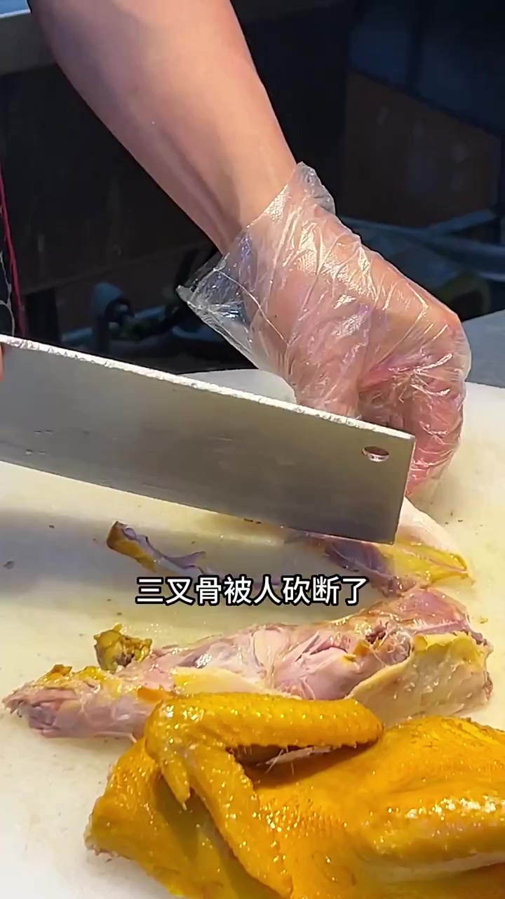 手撕鸡是怎么撕的