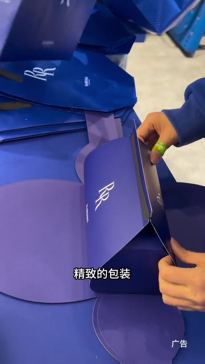 瑞士卷在西安也能吃到了 超火的Rolli瑞士卷 上海超火的Rolli瑞士卷西安也有了 网红