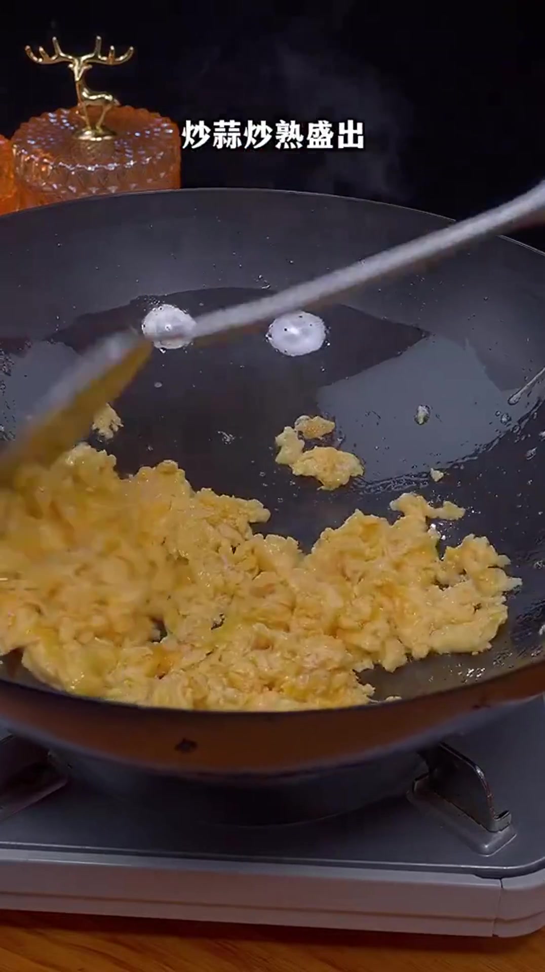 以后想吃青椒鸡蛋打卤面,你就试试这样做,一周吃8次都